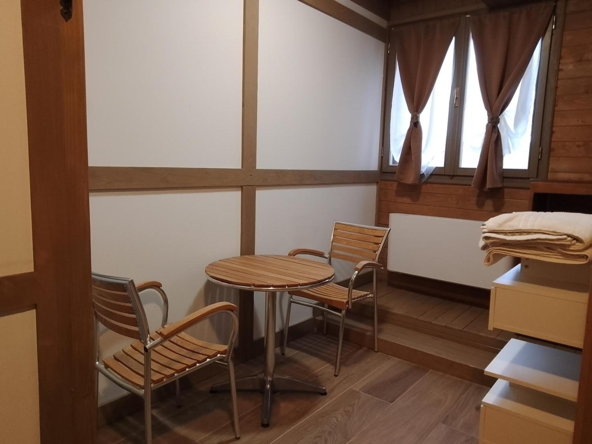 Le Cerque Bed & Breakfast *